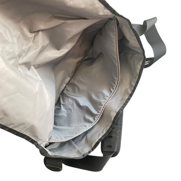 Vintage The North Face Messenger Shoulder Bag Satchel Reflective Stripe Black - Picture 7 of 11